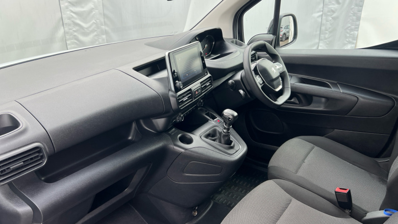 Peugeot Partner Long Diesel 950 1.5 BlueHDi 100 Asphalt Premium + Van